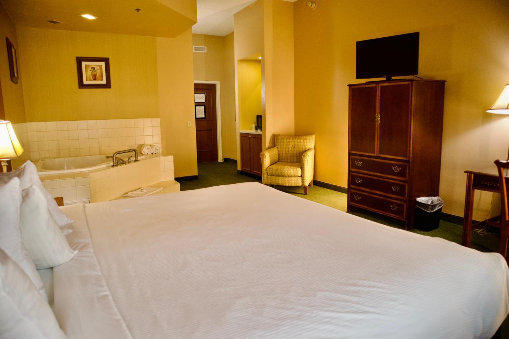 Hotel Mead Resorts & Conventions Center Wisconsin Rapids Esterno foto