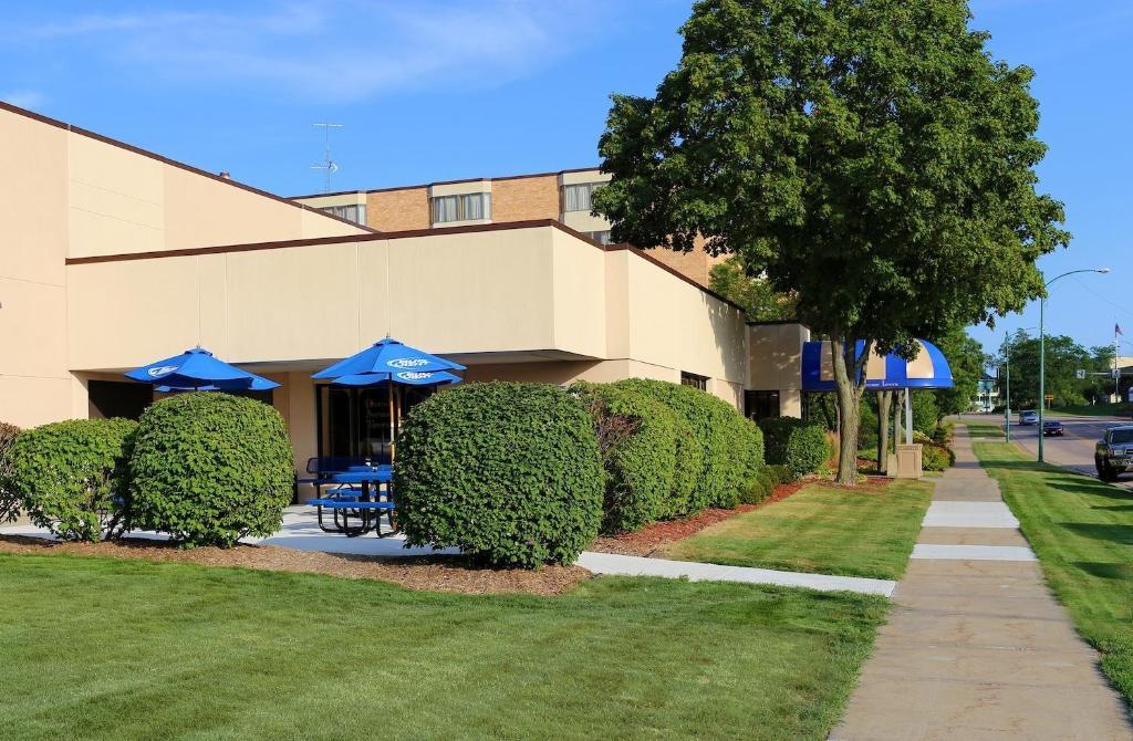 Hotel Mead Resorts & Conventions Center Wisconsin Rapids Esterno foto