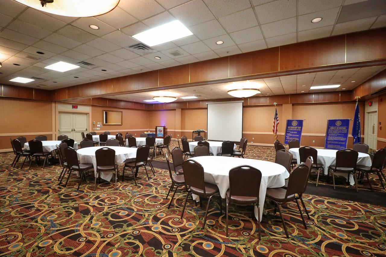 Hotel Mead Resorts & Conventions Center Wisconsin Rapids Esterno foto