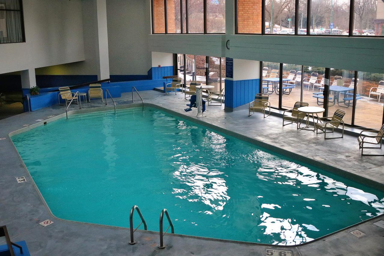 Hotel Mead Resorts & Conventions Center Wisconsin Rapids Esterno foto